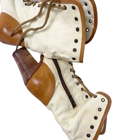 FRYE Julia Lace Up Boots - Picture 11 of 14